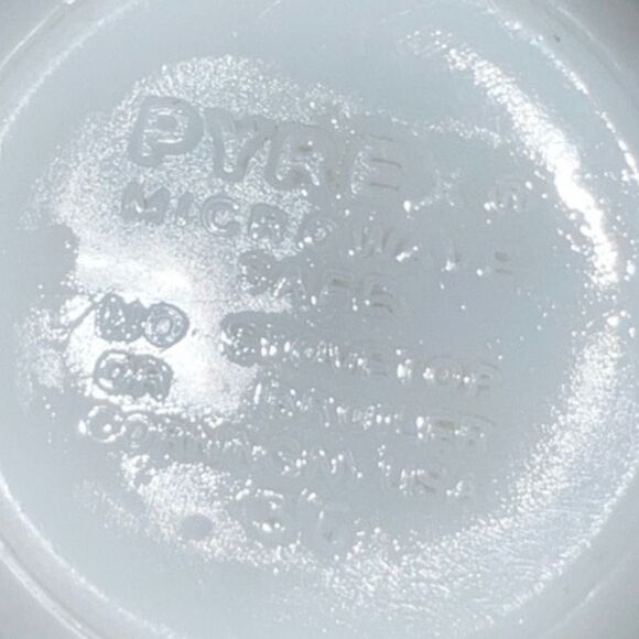 Vintage Pyrex Spring Blossom Cups Set of 2 - Picture 5 of 7